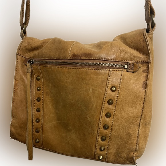 Lucky Brand Handbags - Vintage LUCKY BRAND leather magnetic close multi wear crossbody retired bag